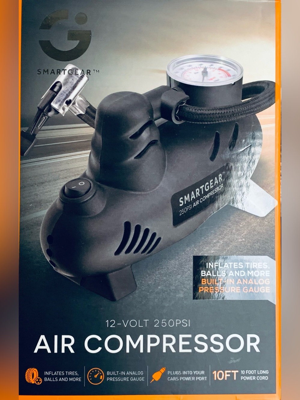SmartGear Air Compressor 12V Powered Compressor Tire Inflation Tips Included - Picture 2 of 5